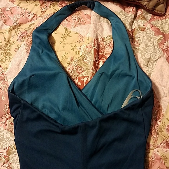 Dress - Picture 4 of 7